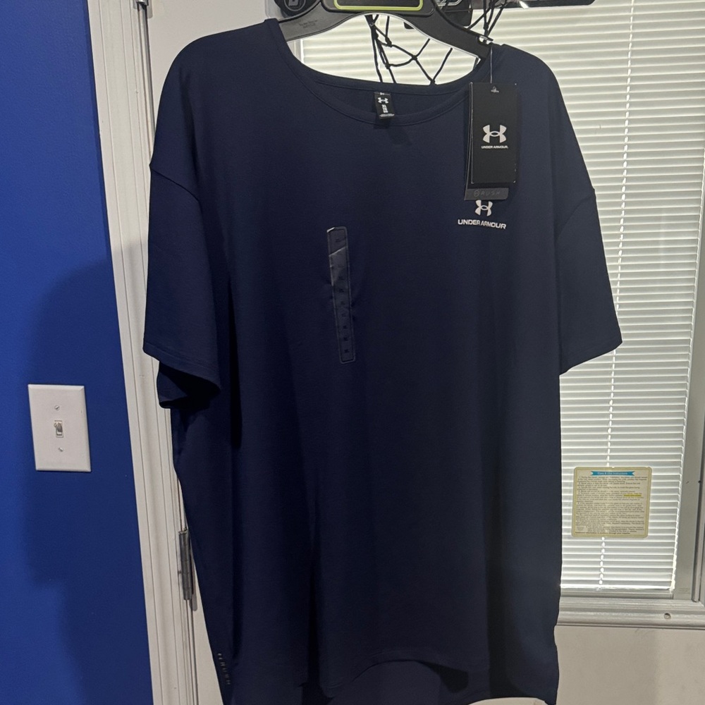 Under Armour Men's Dark Blue Short Sleeve Tee